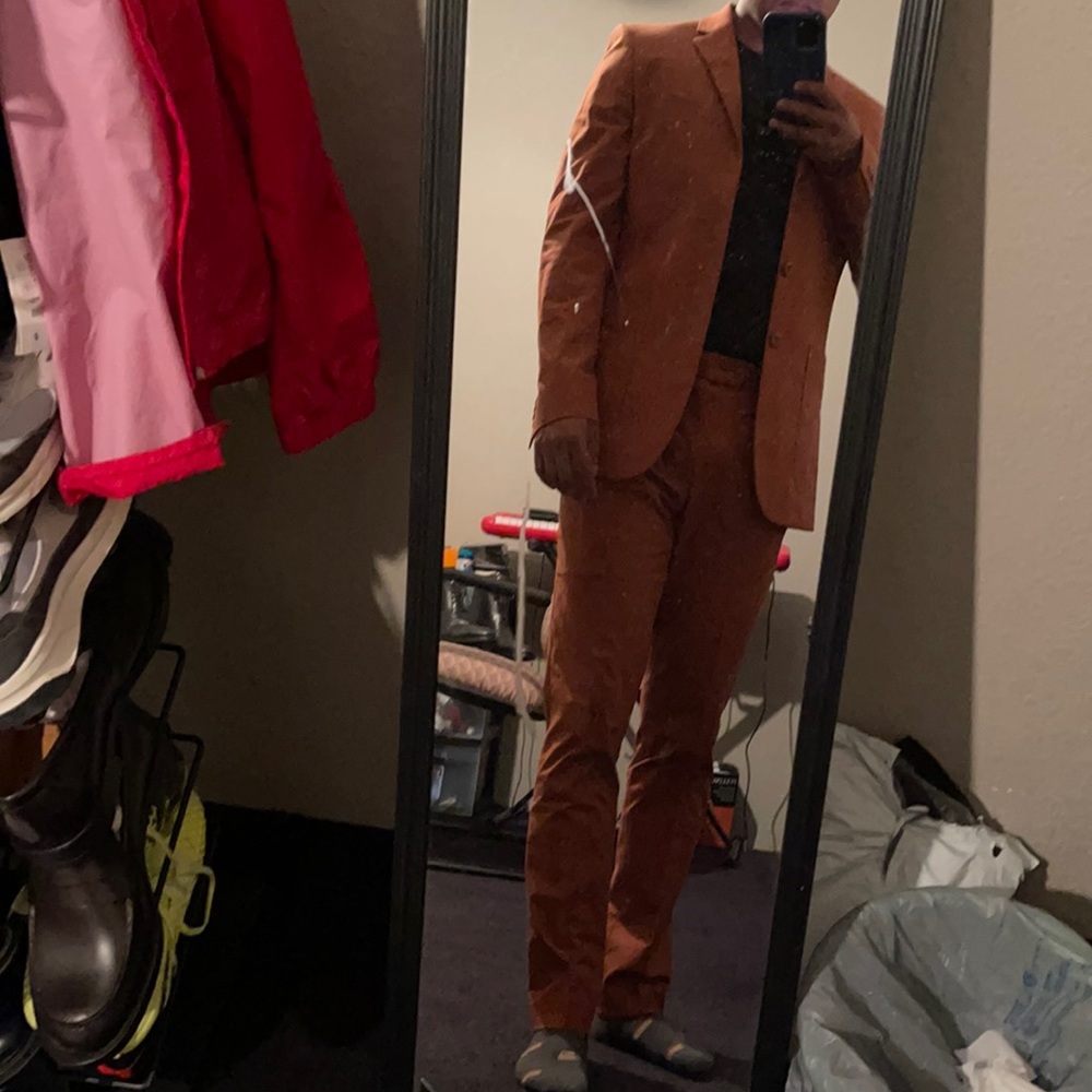 Express suit orange size 36S 28X30